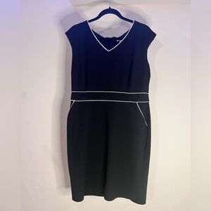 NY&Company Black dress w/pockets Size L. Barely worn